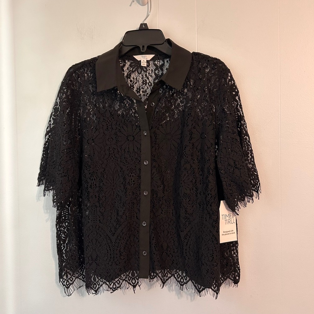 Time and Tru Black Floral Lace Button Down Top XL 16-18 Short Sleeve NWT